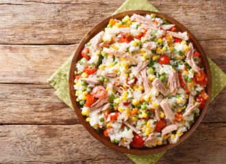 Almuerzos para la oficina que no te darán sueño: ideas con atún y tilapia