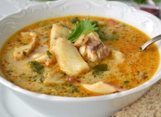 Sopas y caldos de pescado: la opción reconfortante y ligera para cenar