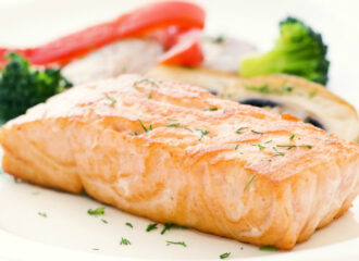 ¿Sin energía a mediodía? Revitalízate con estas comidas a base de pescado
